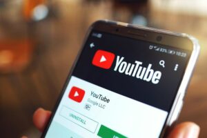 Read more about the article YouTube Testing AI Tool to Help Creators Make Better Videos