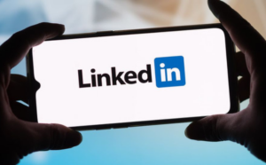 Read more about the article LinkedIn Unveils New AI Tools for Job Seekers and Businesses