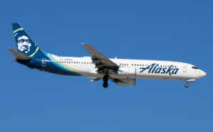 Read more about the article Alaska Airlines Tests AI for Better Flight Scheduling