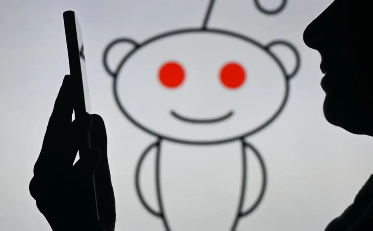 You are currently viewing AI Chatbots Secretly Tested on Reddit to Sway Opinions