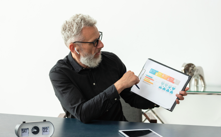 You are currently viewing The Marketer’s Guide to Choosing AI Image Tools
